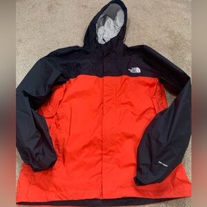 Men’s medium raincoat